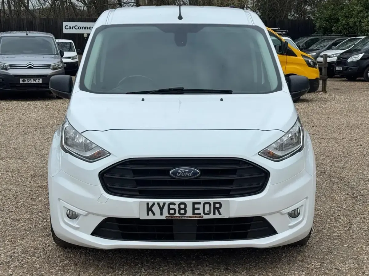 Usado Ford Transit Connect Limited 120 CV (88 kW) 2018 Blanco Monovolumen