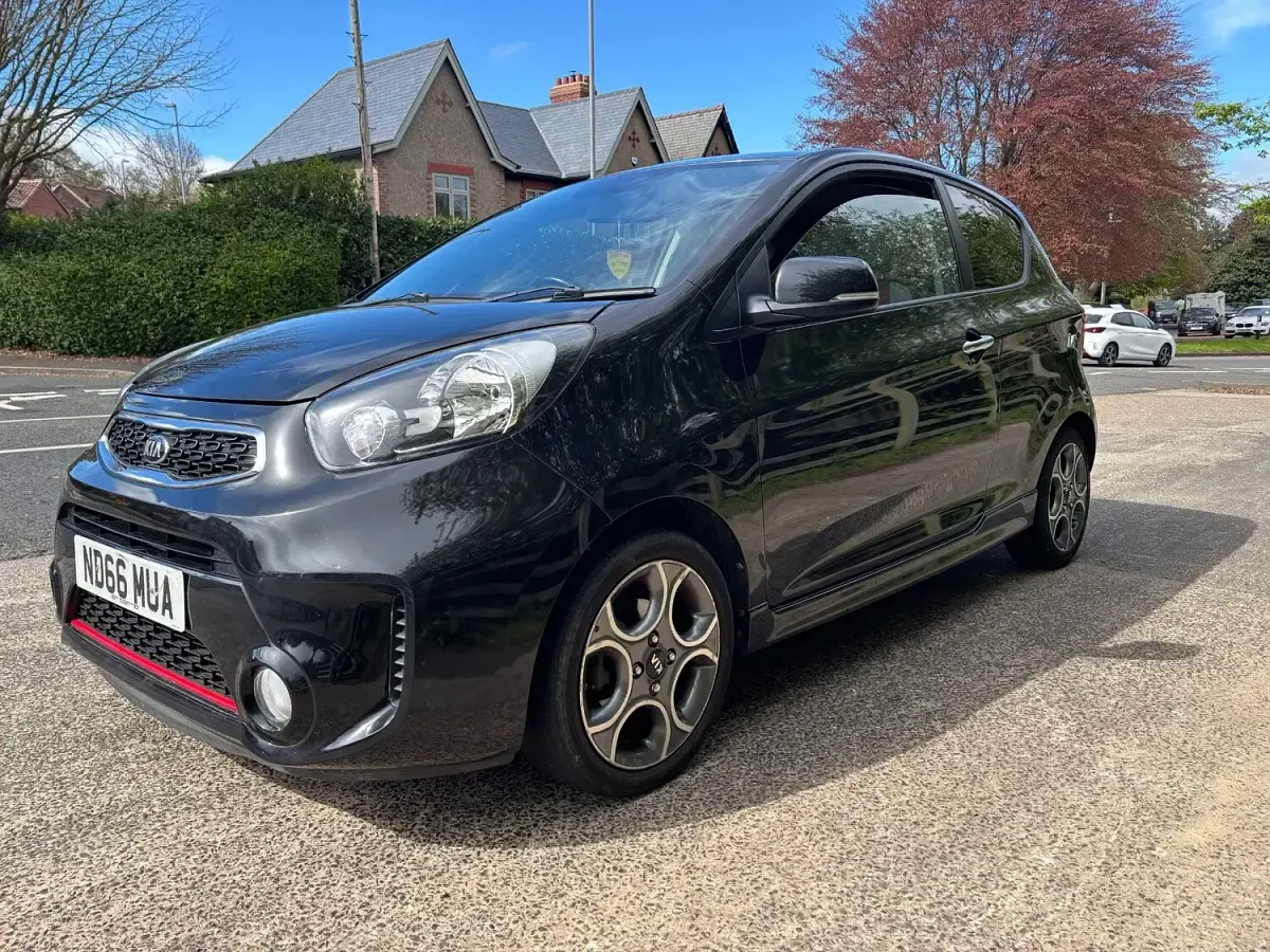 Used Kia Picanto 85 HP (62 kW) 2016 Black Hatchback