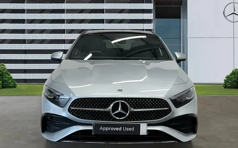 Used Mercedes A180 AMG Line Premium Plus 136 HP (100 kW) 2026 Hatchback