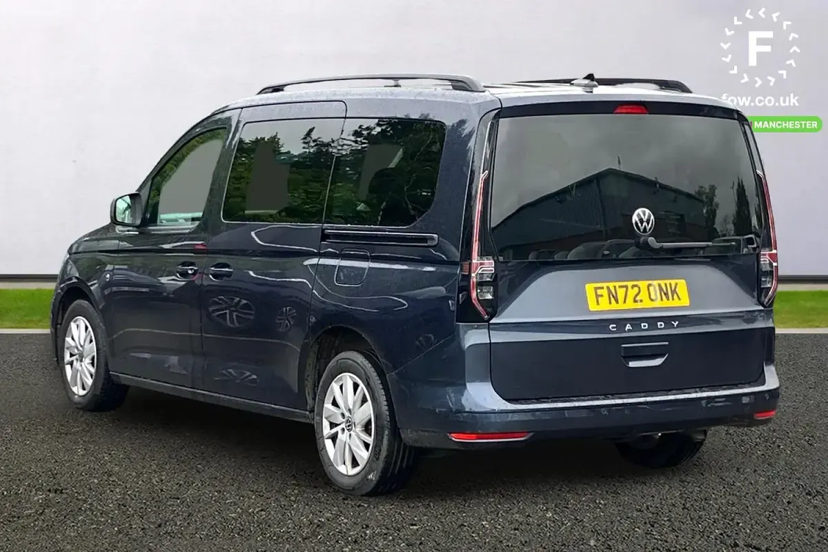 Used VW Caddy Maxi Life 122 HP (89 kW) 2022 Blue MPV