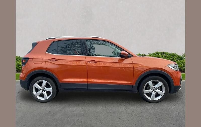 Used VW T-Cross SEL 108 HP (79 kW) 2023 Orange SUV
