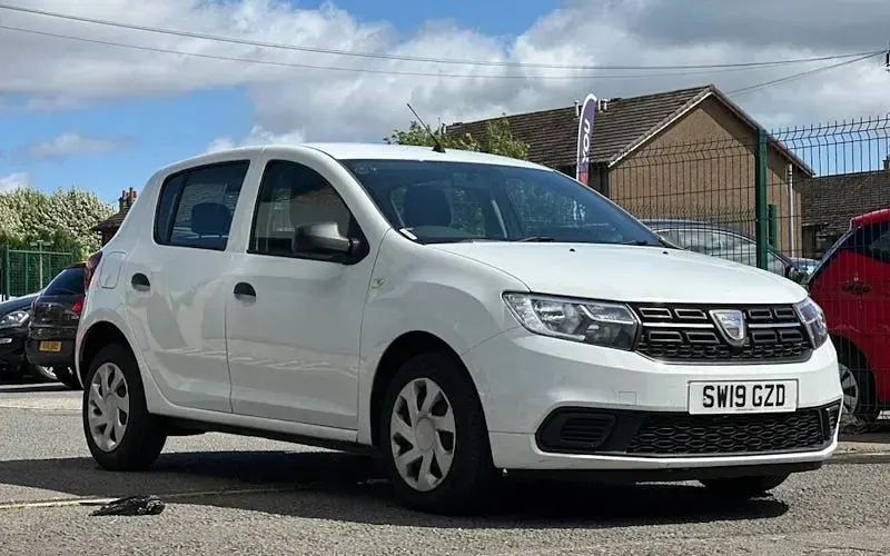 Used Dacia Sandero Essentiel 73 HP (53 kW) 2019 Hatchback
