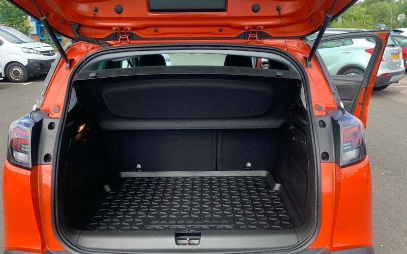 Used Vauxhall Crossland Edition 131 HP (96 kW) 2022 Orange SUV