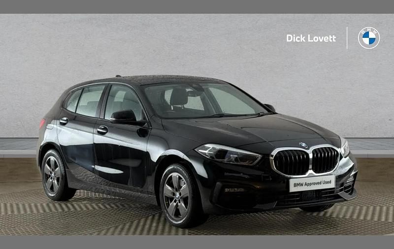 Used BMW 118 Sport Line 138 HP (101 kW) 2020 Black Hatchback