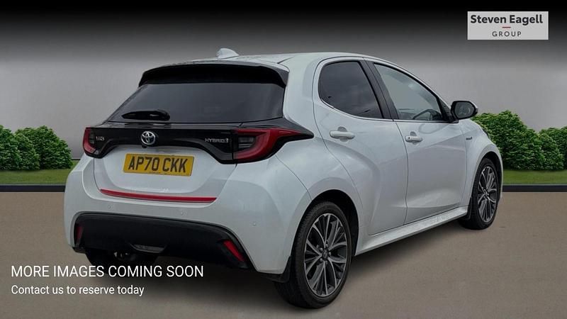 Used Toyota Yaris Hybrid 2020 White Hatchback