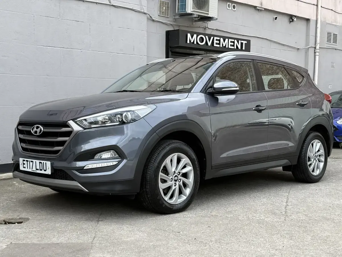 Used Hyundai Tucson SE 132 HP (97 kW) 2017 Grey SUV