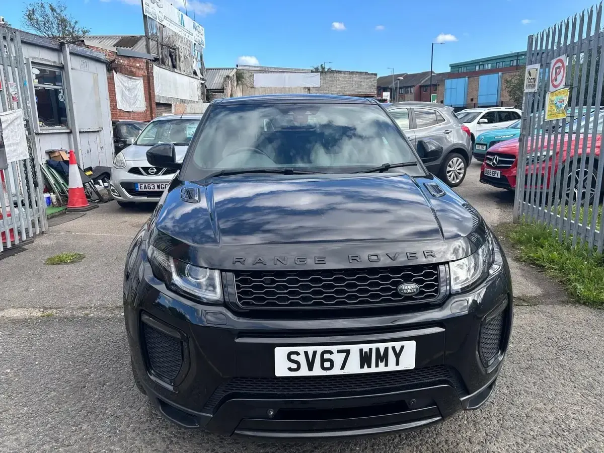 Used Land Rover Range Rover evoque HSE Dynamic 2017 Black Estate
