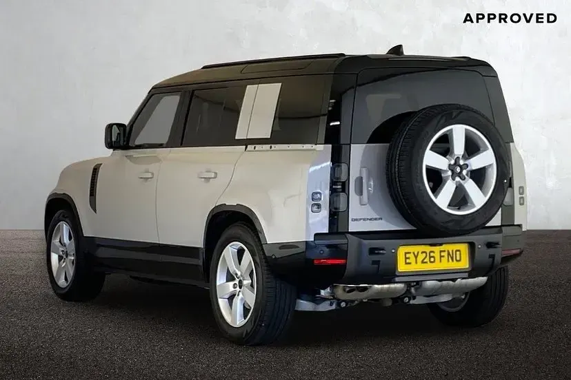 Used Land Rover Defender SE Dynamic 246 HP (180 kW) 2026 Carpathian grey SUV