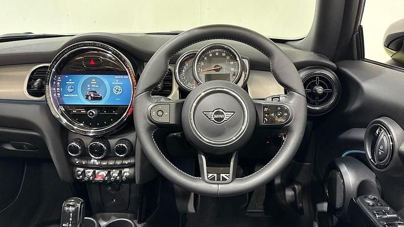 Usado Mini Cooper Cabriolet Exclusive 2022 Amarelo Cabrios
