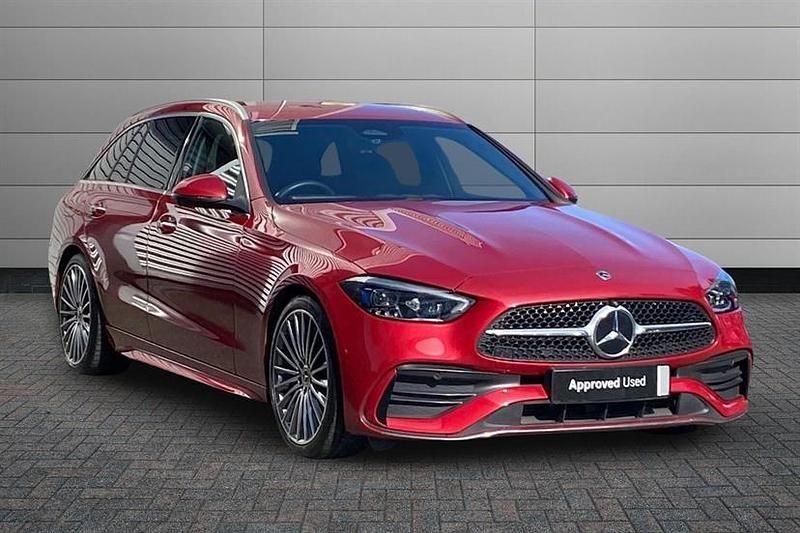 Used Mercedes C300 AMG Line Premium 258 HP (189 kW) 2025 Patagonia red Estate