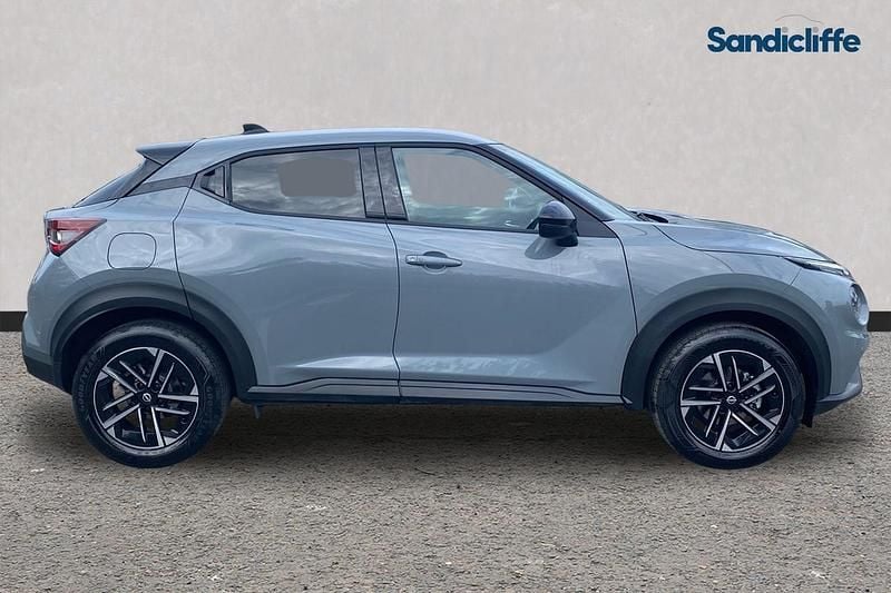 New Nissan Juke N-Connecta 143 HP (105 kW) 2025 Grey SUV
