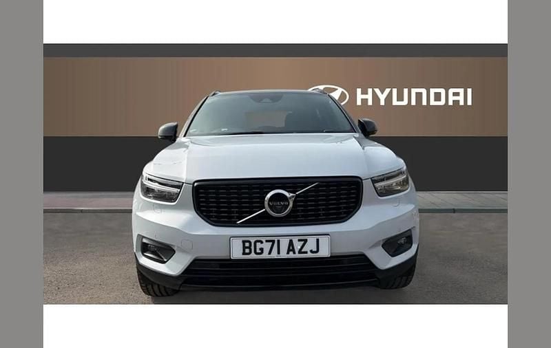 Used Volvo XC40 R-Design Pro 194 HP (142 kW) 2021 Silver SUV