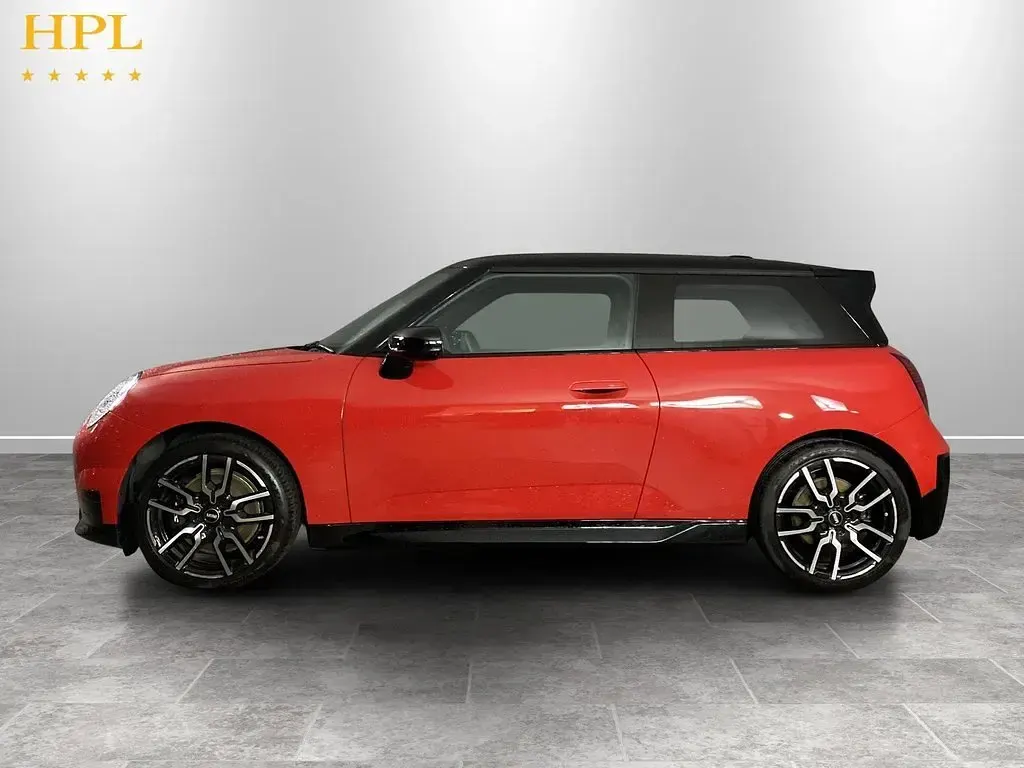 Used Mini Cooper Sport 135 kW (184 HP) 2025 Red Hatchback