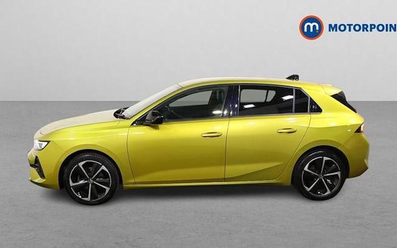 Used Vauxhall Astra 131 HP (96 kW) 2025 Hatchback