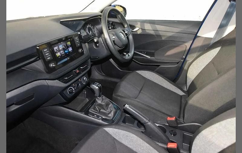 Used Skoda Fabia Comfort 108 HP (79 kW) 2023 Blue Hatchback