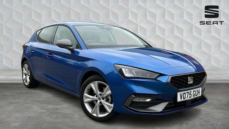 Blue Used 2025 Seat Leon FR Hatchback | £21,470 (A bit pricey) - Image 1/4