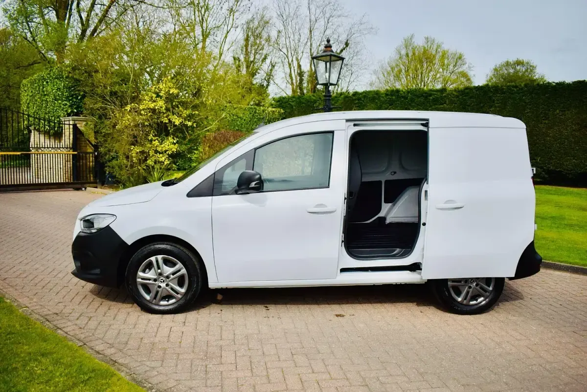 Used Mercedes Citan 110 95 HP (69 kW) 2024 White