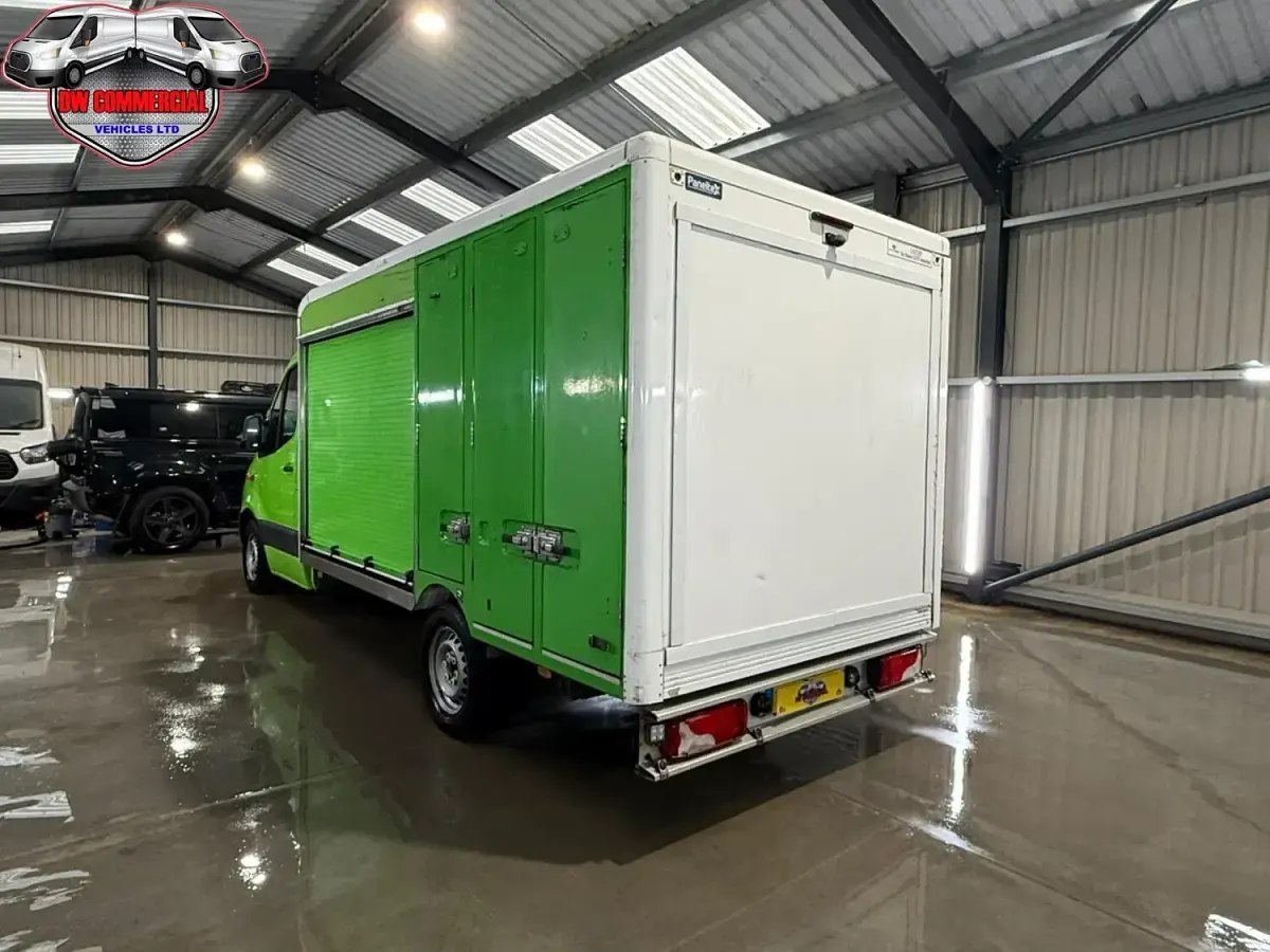 Used Mercedes Sprinter 140 HP (102 kW) 2020 Green Van