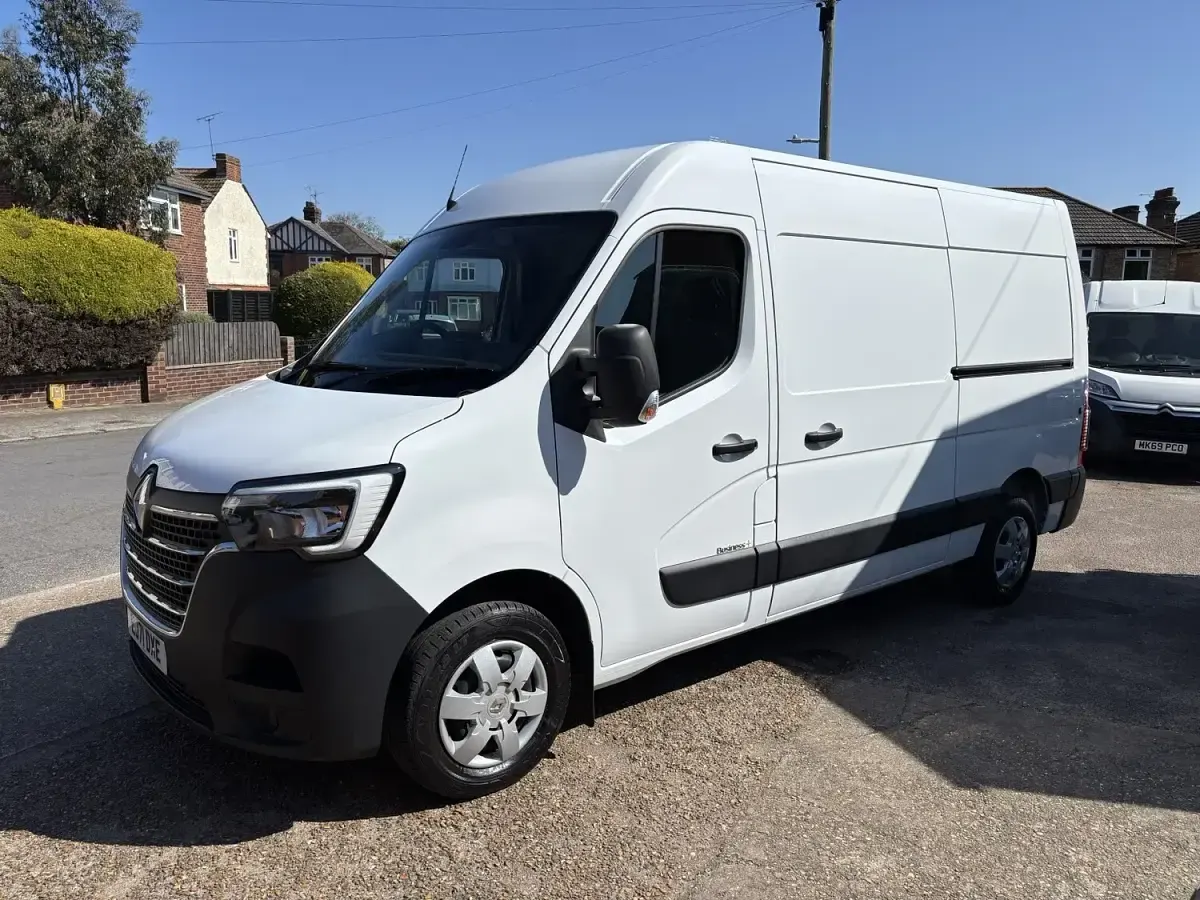 Used Renault Master Business 2021 White MPV