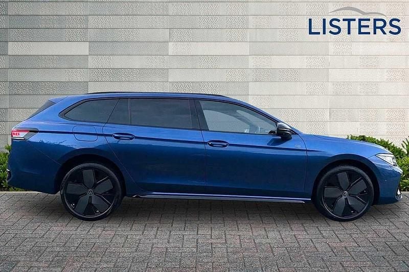 New VW Passat R-line 272 HP (200 kW) 2026 Reef blue Estate