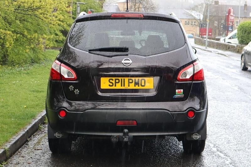 Used Nissan Qashqai +2 N-TEC 110 HP (80 kW) 2011 Black SUV