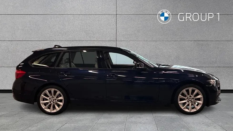 Used BMW 320 Sport Line 187 HP (137 kW) 2016 Blue Estate