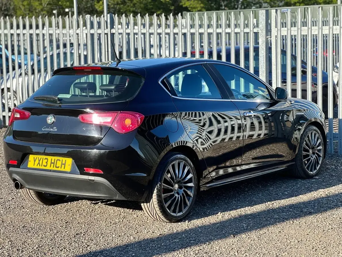 Used Alfa Romeo Giulietta 2013 Black Hatchback