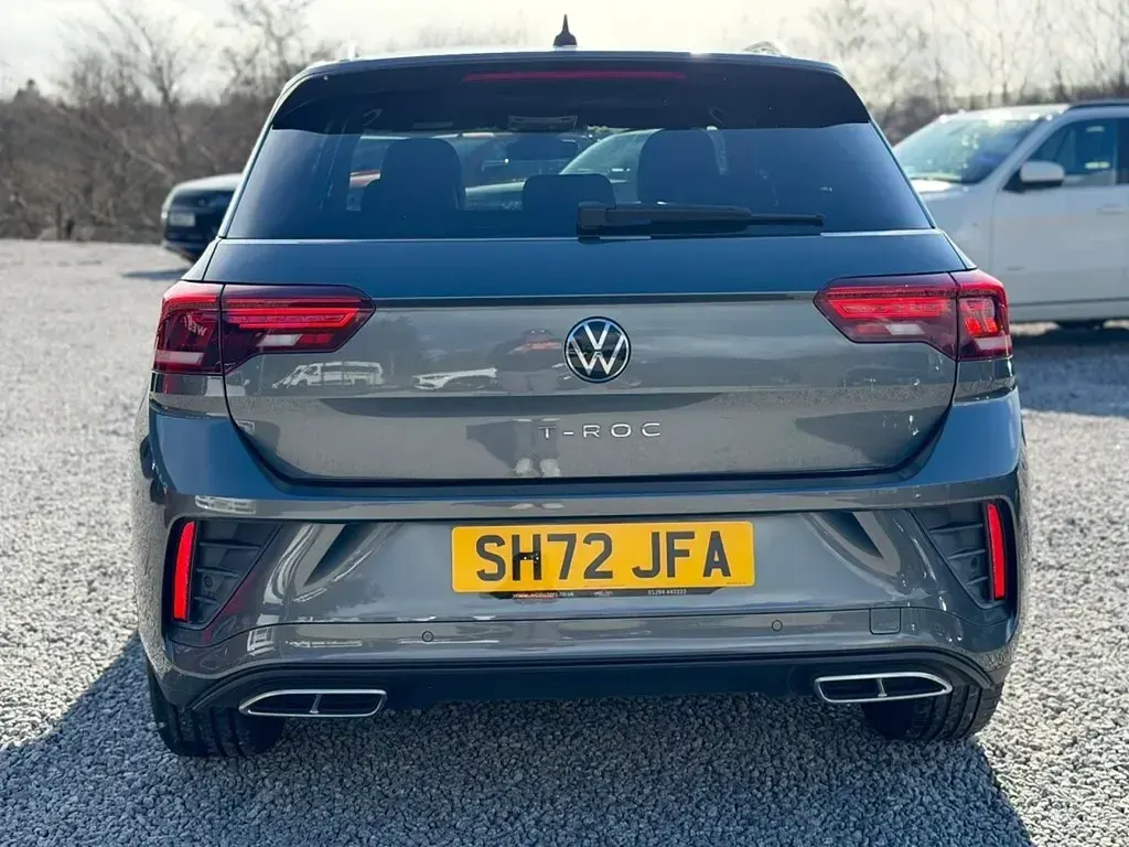 Używany VW T-Roc R-line 150 KM (110 kW) 2023 Szary SUV