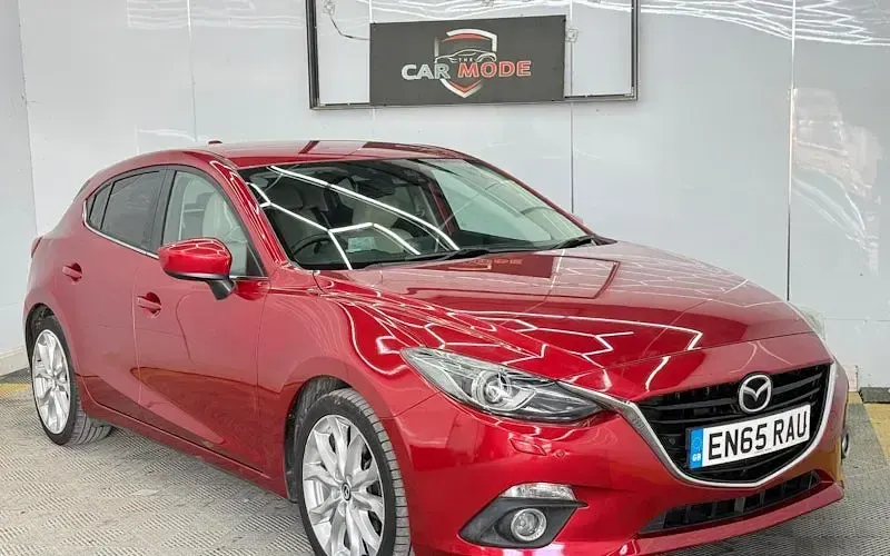 Used Mazda 3 Inclusive 120 HP (88 kW) 2016 Hatchback