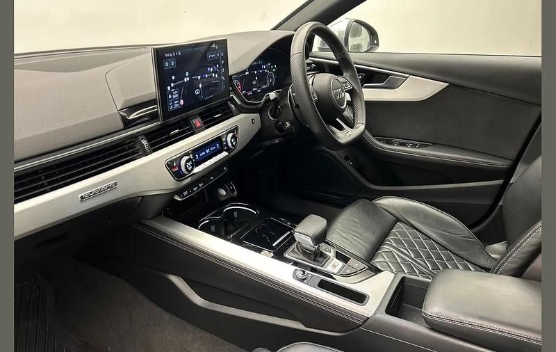 Used Audi S4 Design 336 HP (247 kW) 2023 Grey Sedan