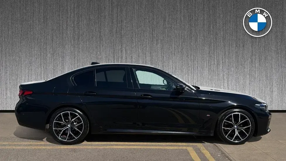 Used BMW 520 M Sport 187 HP (137 kW) 2022 Black Sedan