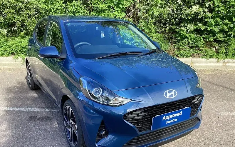 Gebraucht Hyundai i10 Premium 79 PS (58 kW) 2025 Kleinwagen