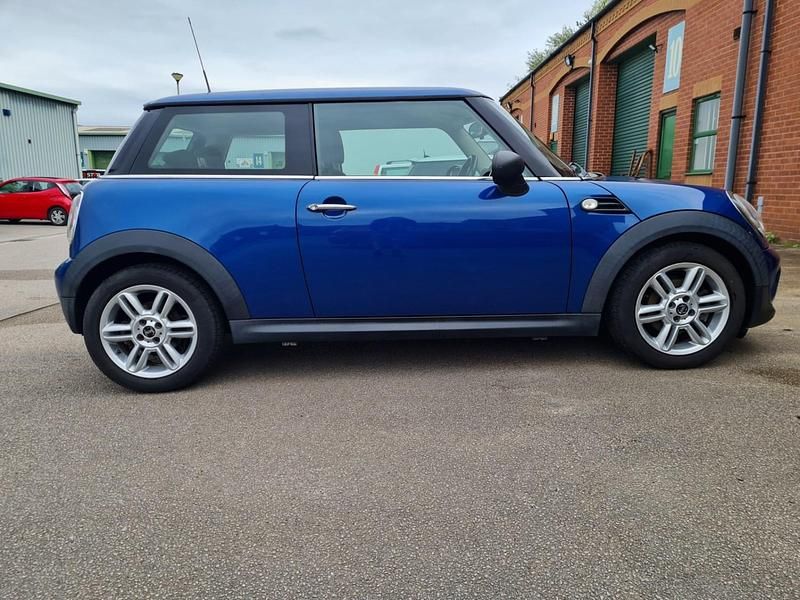 Used Mini ONE Hatch 98 HP (72 kW) 2012 Blue Hatchback