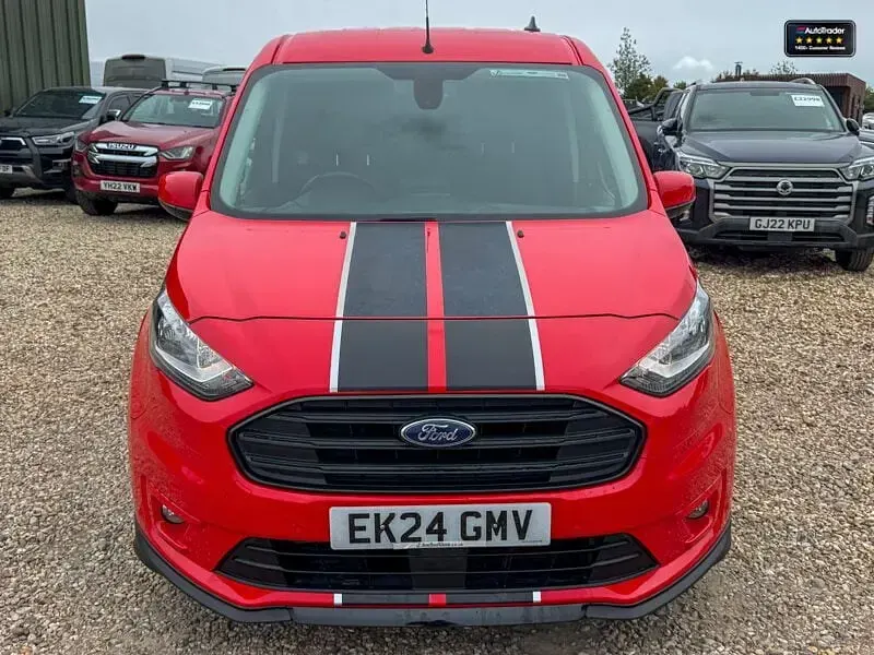 Second-hand Ford Transit Connect Sport 101 CP (74 kW) 2024 Roșu Monovolum