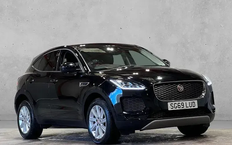 Begagnad Jaguar E-Pace S 150 HK (110 kW) 2019 Svart SUV