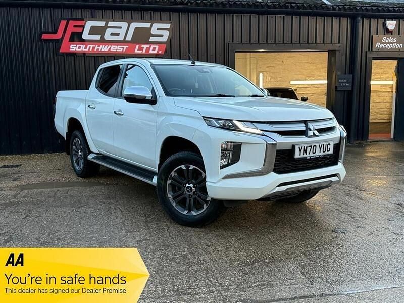 White Used 2021 Mitsubishi L200 Pickup | £18,990 (Fair price) - Image 1/4
