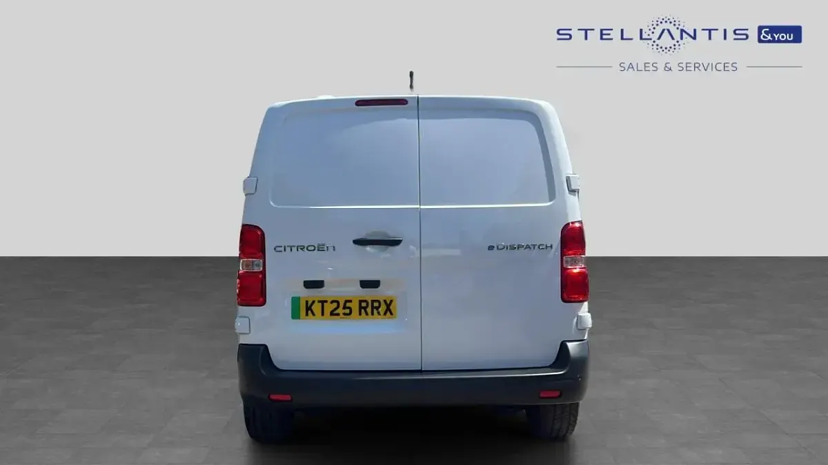 Used Citroën Dispatch 98 kW (134 HP) 2025 White MPV