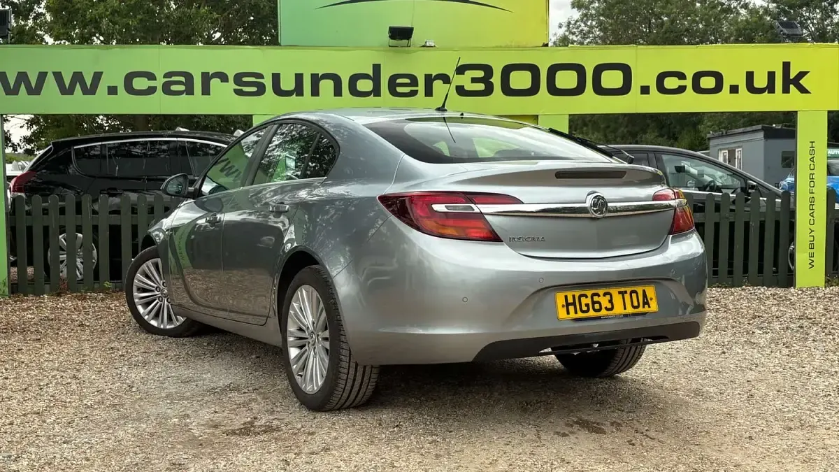 Used Vauxhall Insignia S 140 HP (102 kW) 2013 Silver Hatchback