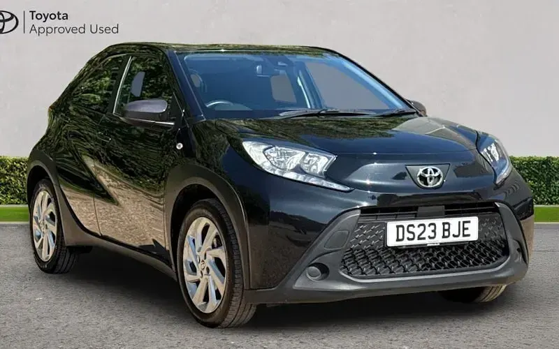 Used Toyota Aygo X PURE 72 HP (52 kW) 2023 SUV