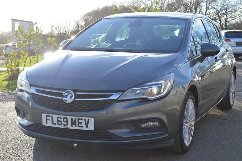 Grey Used 2019 Vauxhall Astra Elite Hatchback | £5,949 (Good price) - Image 1/1