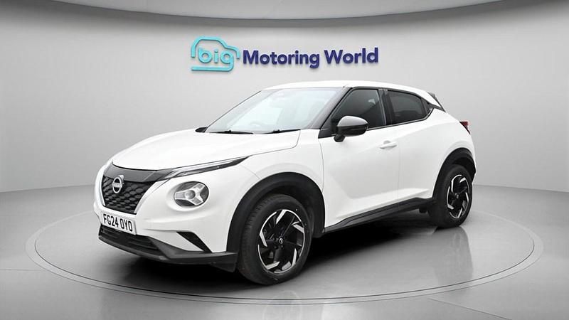 Used Nissan Juke N-Connecta 114 HP (83 kW) 2024 White SUV
