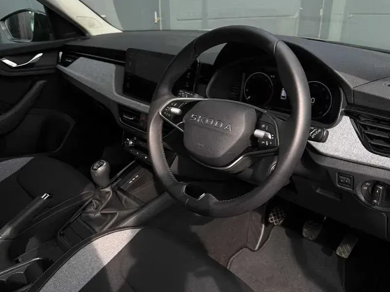 Used Skoda Kamiq SE 85 HP (62 kW) 2025 Grey SUV