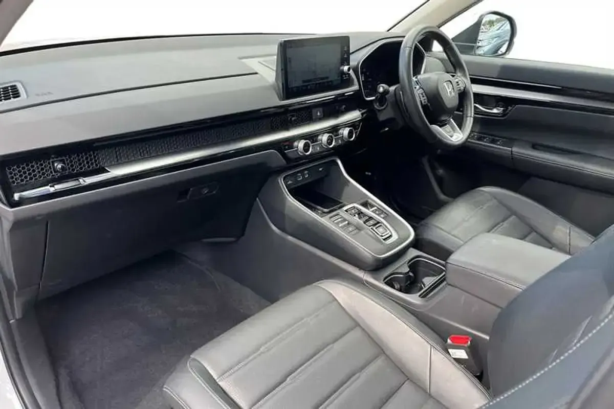 Used Honda CR-V Elegance 184 HP (135 kW) 2024 White SUV