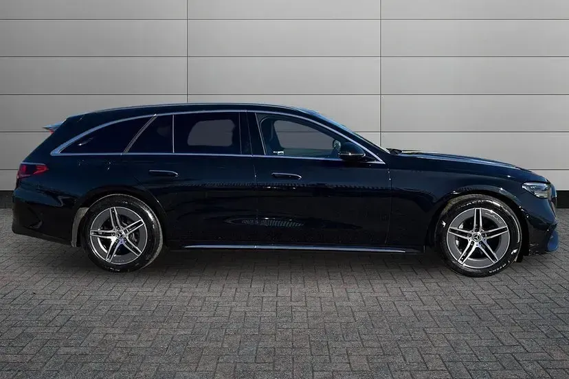 Used Mercedes E200 AMG line 223 HP (164 kW) 2025 Obsidian black Estate