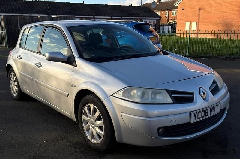 Used Renault Mégane III Dynamique 2008 Silver Hatchback