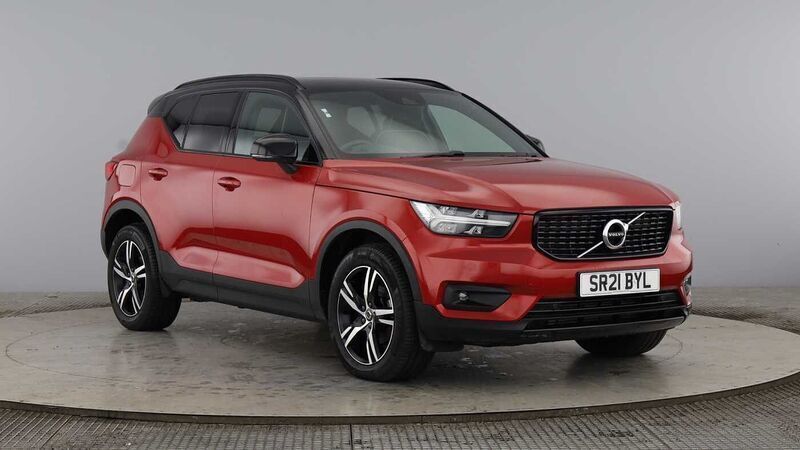 Used 2021 Volvo XC40 R-Design SUV | £23,990 (Fair price) - Image 1/4