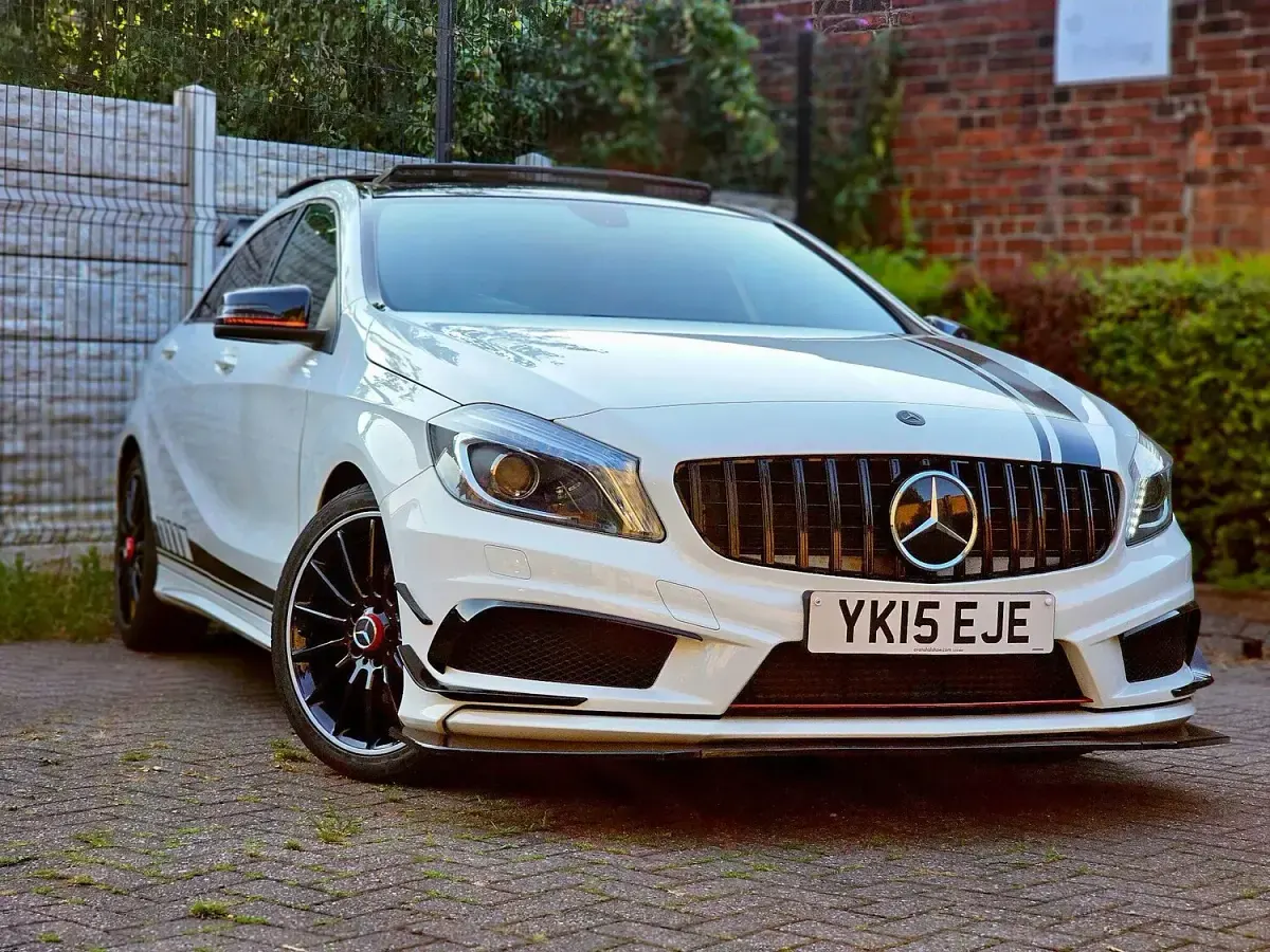 Used Mercedes A200 AMG 2015 White Hatchback