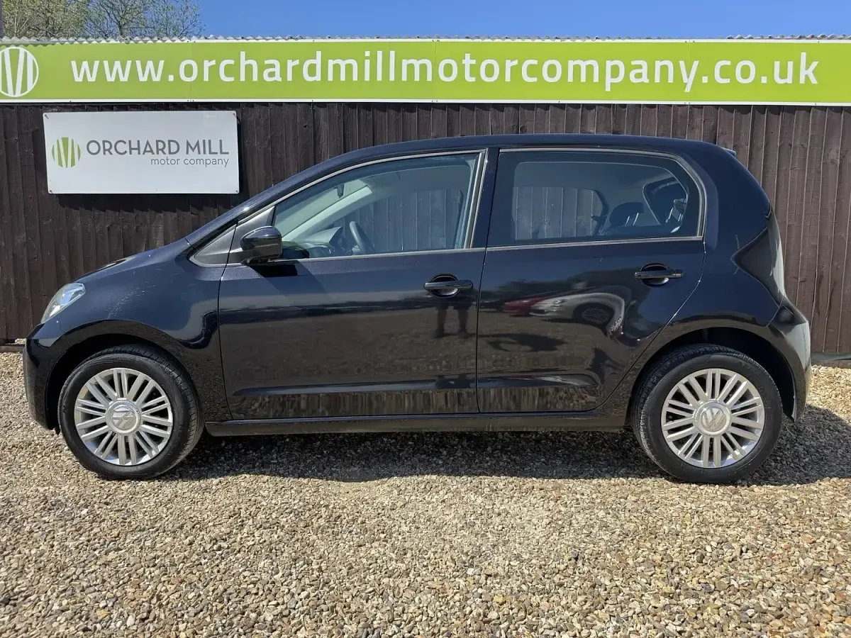 Used VW up! move up! 60 HP (44 kW) 2017 Black Hatchback