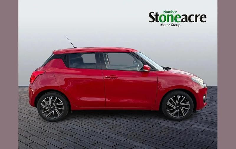 Used Suzuki Swift SZ5 83 HP (61 kW) 2021 Red Hatchback