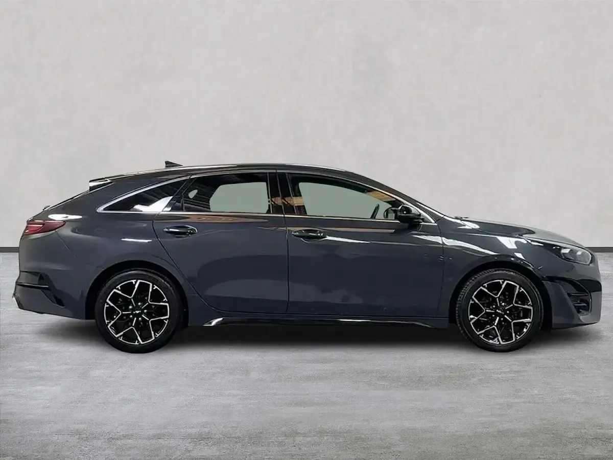 Used Kia ProCeed GT-Line 158 HP (116 kW) 2024 Grey Estate